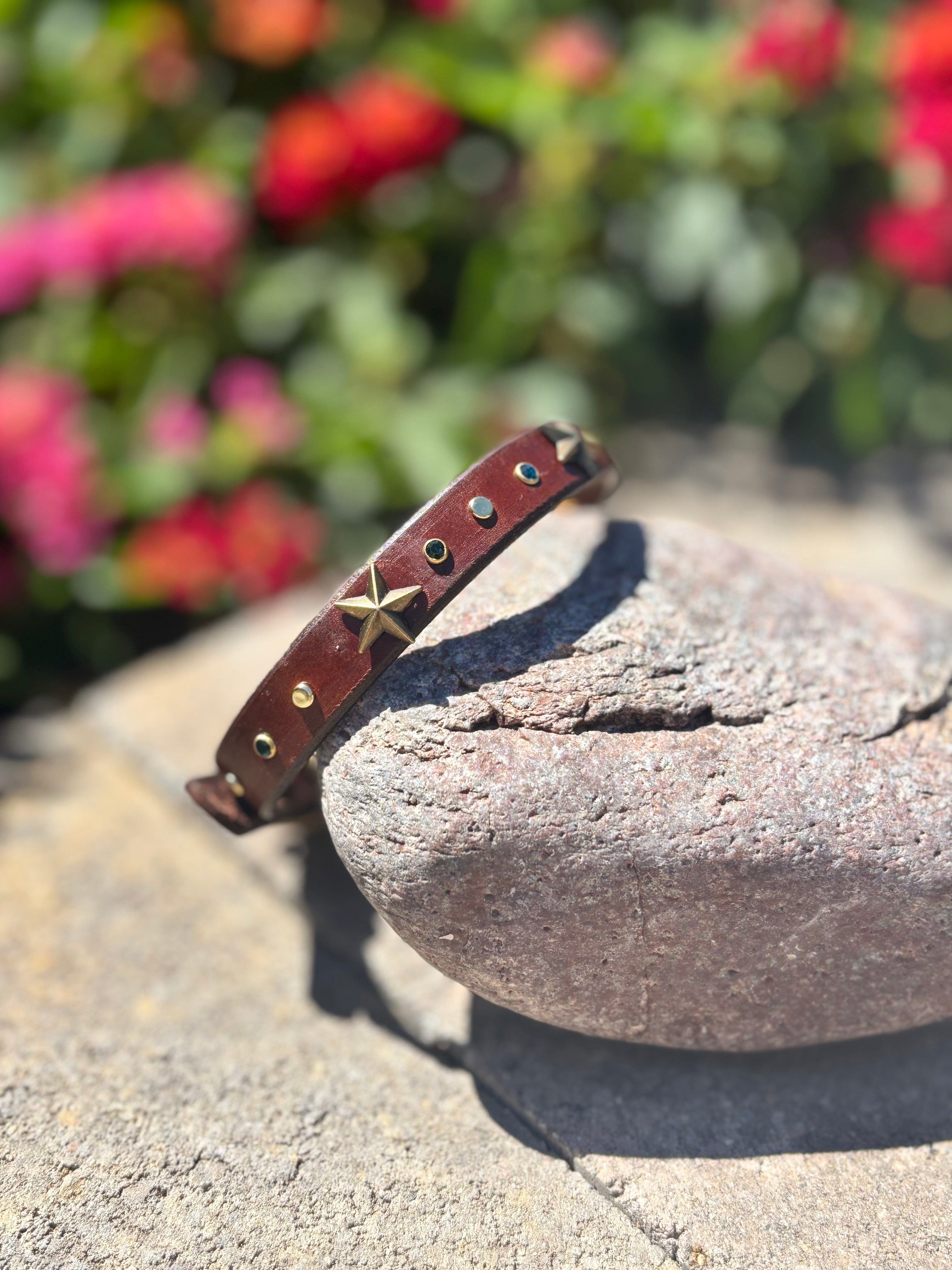 1/2" Blue and Green Crystal Star Leather Collar